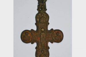 Read more about the article Бронзен крст, енколпион