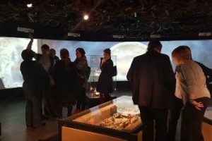 Read more about the article АРХЕОЛОШКИ МУЗЕЈ ДОМАЌИН НА УПРАВНИОТ ОДБОР НА БАЛКАНСКА МРЕЖА НА МУЗЕИ