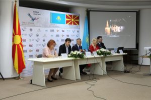 Read more about the article Прес-конференција и предавање