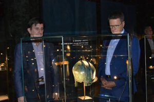 Read more about the article Самуел Жбогар во посета на “100 години Требениште”