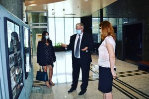 Read more about the article Рускиот амбасадор во посета на изложбата „Културното богатство во марките на Македонска пошта – археологија“