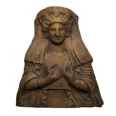 Допојасно божество