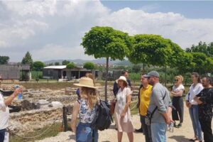 Read more about the article Претставници на Археолошкиот музеј на Република Северна Македонија на работна посета во Националниот музеј на Косово во Приштина – 24.06.2022
